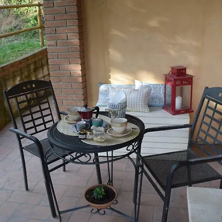La Casa Sui Colli Nyaraló