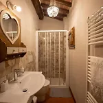 La Casa Sui Colli بيت للعطل