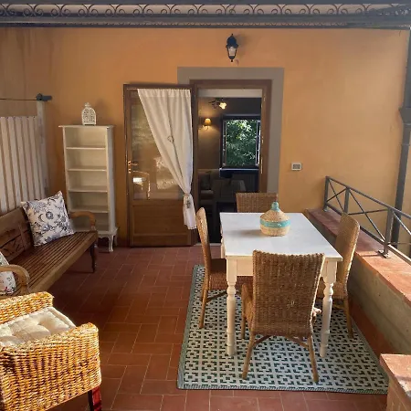 La Casa Sui Colli Сasa de vacaciones Uzzano