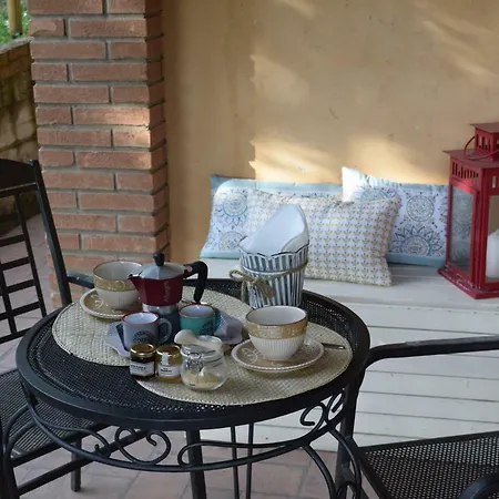 La Casa Sui Colli Tatil Evi